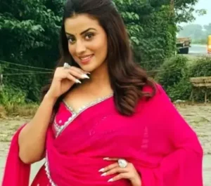 Manoranjan: अनोखे स्टाइल से हमेशा सुर्खियों में रहती हैं भोजपुरी क्वीन अक्षरा
