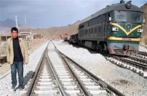 China : सीमा के बिल्कुल पास चीन बिछाएगा पटरी, भारत की बढ़ी टेंशन