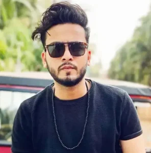Delhi : बदमाशों ने सुबह-सुबह एल्विश यादव के घर पर कर दी फायरिंग