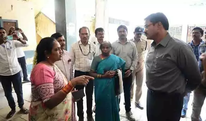 GHMC : हाइड्रा कमिश्नर ने किंग्सवे सरकारी स्कूल का निरीक्षण किया