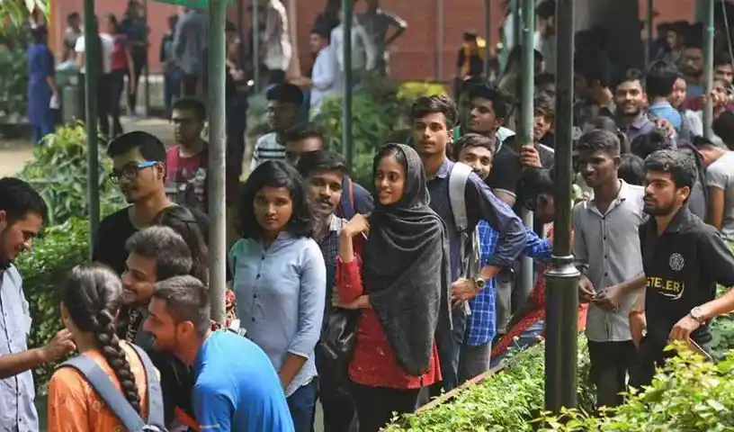 Education : शुल्क संरचना को अंतिम रूप देने के लिए विशेषज्ञ उप-समितियों का हुआ गठन
