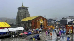 Uttarakhand में भारी बारिश का रेड अलर्ट, केदारनाथ यात्रा 14 अगस्त तक स्थगित
