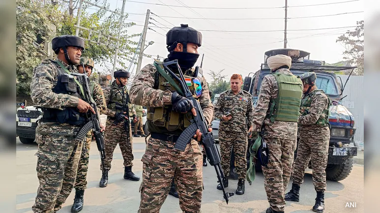 Kashmir: कौन था ‘समंदर चाचा’ ? कश्मीर के गुरेज में मारा गया मोस्ट वांटेड आतंकी