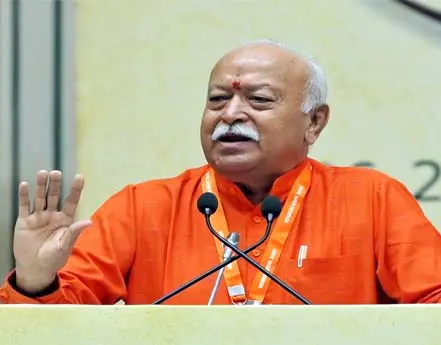 National : स्वदेशी अपनाओ, दबाव में नहीं व्यापार : मोहन भागवत