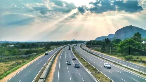 NHAI का बड़ा आदेश : इन लोगों को नहीं देना होगा Toll Tax