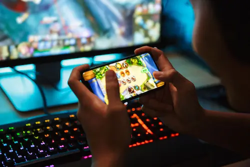 Online Gaming : बदलती इंडस्ट्री और रियल मनी गेम्स बनाम नॉर्मल गेम्स में अंतर