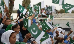 PAK : स्वतंत्रता दिवस के दौरान फायरिंग, 3 लोगों की मौत, 60 से ज्यादा घायल