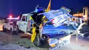 Rajasthan : पिकअप और ट्रक की भीषण भिंडत, 11 श्रद्धालुओं की मौत