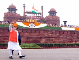 PM Modi :103 मिनट लंबा भाषण देकर अपने ही पुराने रिकॉर्ड को तोड़ा
