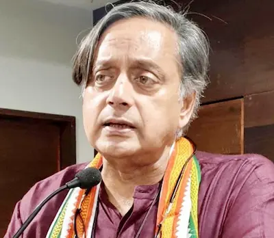 National : ट्रंप की नीतियों ने पूरी दुनिया को पीछे धकेल दिया : शशि थरुर