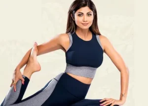 Bollywood : कुछ योगासन से झुकना या बैठना हो जाता है आसान : शिल्पा