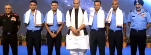 National : शुभांशु बजरंगबली के भक्त, हनुमान चालीसा पढ़ी होगी : राजनाथ