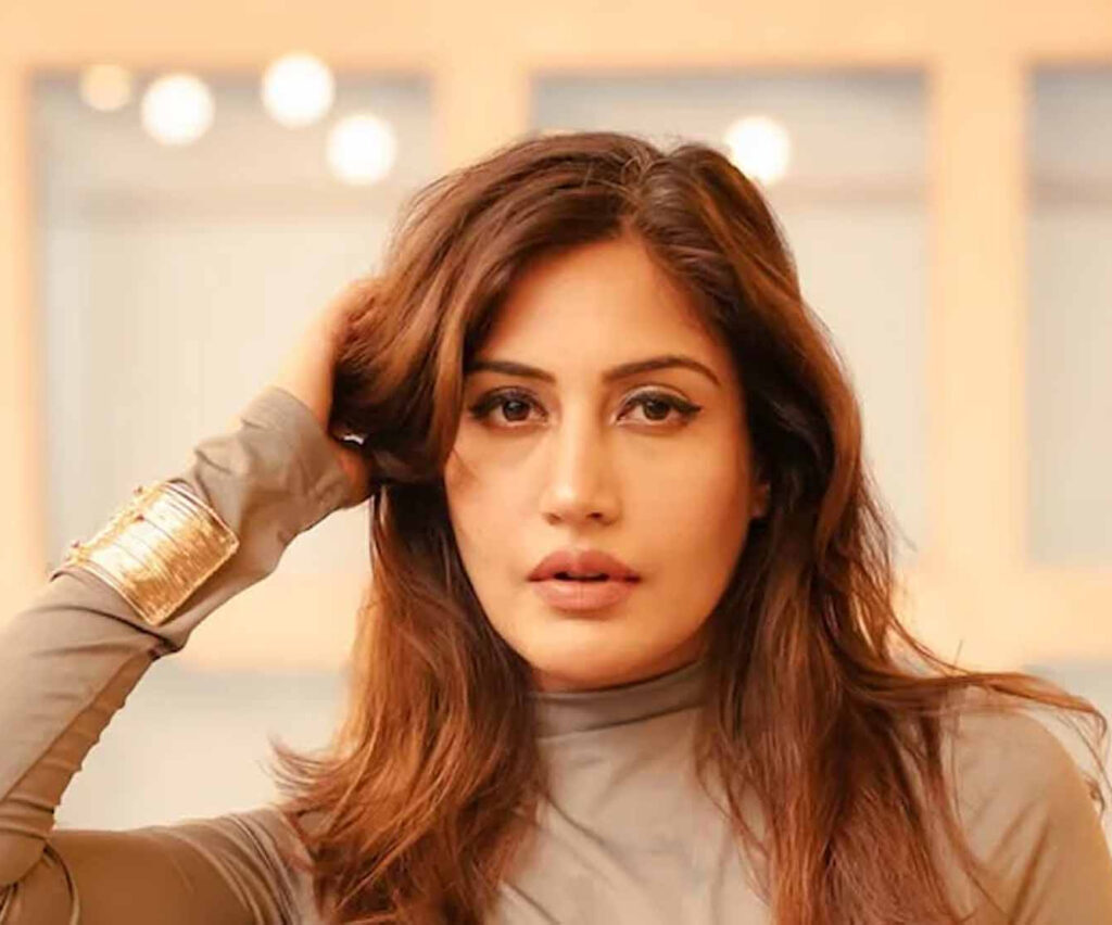 Bollywood : सुरभि का यूट्यूब और जीमेल अकाउंट हैक