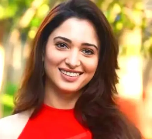 Bollywood : तमन्ना का ब्यूटी ट्रीटमेंट पर बयान : कॉस्मेटिक ट्रीटमेंट अब आम