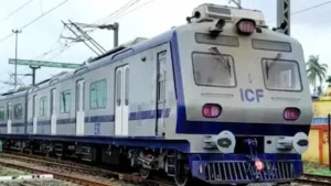 Railway : बंगाल में आज से चलेगी पहली एसी लोकल ट्रेन , सुविधाओं से है लैस