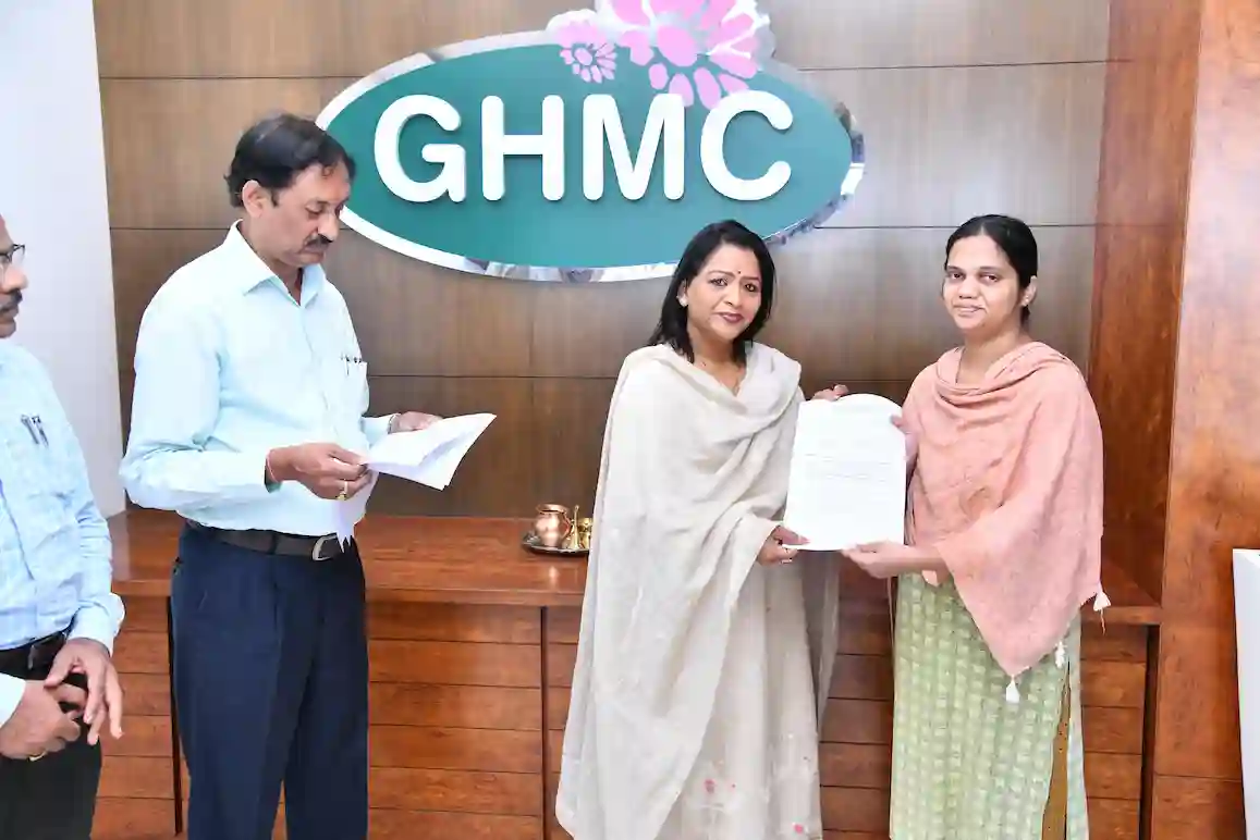 नियुक्ति पत्र मिलते ही चेहरे खिल उठे, महापौर ने सेवा करने की दी सलाह