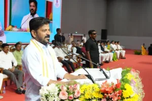 BRS: रेवंत रेड्डी का बीआरएस पर तीखा हमला कहा, उनकों वीआरओ की कदर नहीं