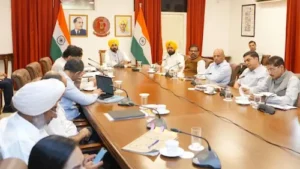 CM Bhagwant : बाढ़ पीड़ितों को 45 दिनों में मिलेगा मुआवज़ा