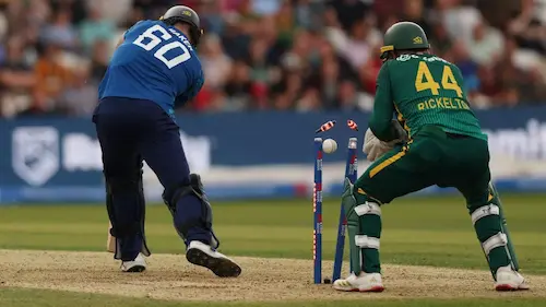 ENG vs SA : साउथ अफ्रीका ने 8 साल बाद इंग्लैंड को किया क्लीन बोल्ड