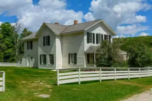 Breaking News: Farm House: अमीर क्यों खरीदते हैं फार्महाउस ?