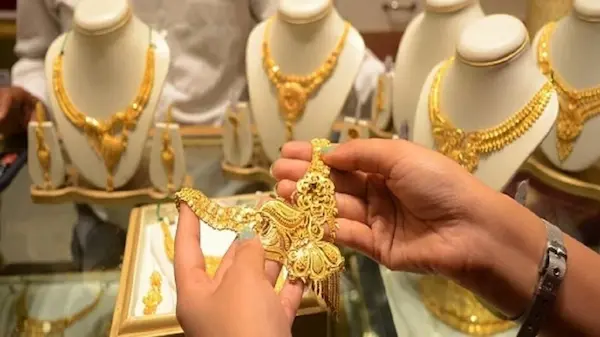 Breaking News: Gold Silver: सोना-चांदी नए रिकॉर्ड स्तर पर