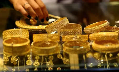 Latest News : सोने और चांदी के दामों में गिरावट