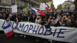 Islamophobia: फ्रांस में इस्लामोफोबिया