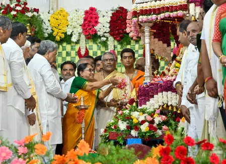 Latest News Mysore : कर्नाटक में दशहरा उत्सव का अनोखा आरंभ