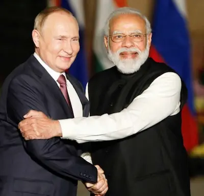 Latest Hindi News : टैरिफ विवाद पर रूस सख्त, कहा– भारत से दोस्ती अटूट