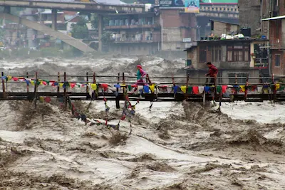 Monsoon : उत्तर भारत में मॉनसून का कहर, बारिश से मची भारी तबाही