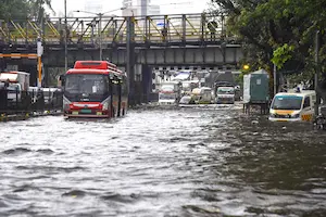 Latest Hindi News  Weather : मानसून की राजस्थान से विदाई, मुंबई की सड़कें पानी-पानी