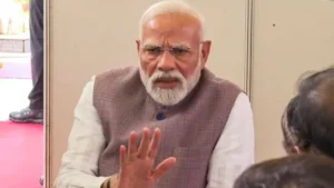 PM Modi: वाराणसी दौरे से पहले कांग्रेस नेताओं को हाउस अरेस्ट, विरोध प्रदर्शन पर रोक