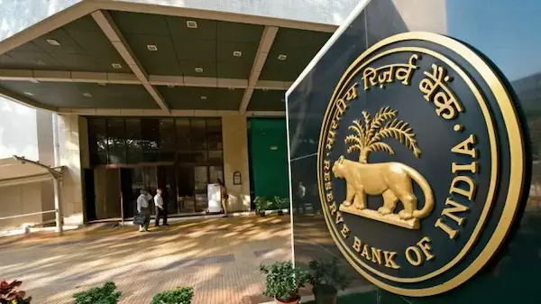 Breaking News: RBI: RBI का बड़ा फैसला