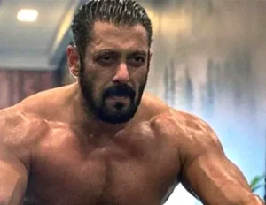 Latest Hindi News : सलमान शूटिंग के दौरान चोटिल, डॉक्टरों की सलाह पर करेंगे आराम
