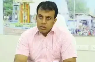 News Hindi : आखिरकार हाईकोर्ट के फटकार के बाद सिरसिला कलेक्टर का तबादला