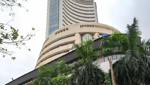 Stock Market :  बाजार में तेजी, सेंसेक्स 300 अंक ऊपर