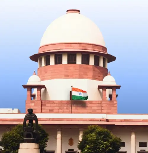 अब आधार कार्ड होगा 12वां दस्तावेज : सुप्रीम कोर्ट