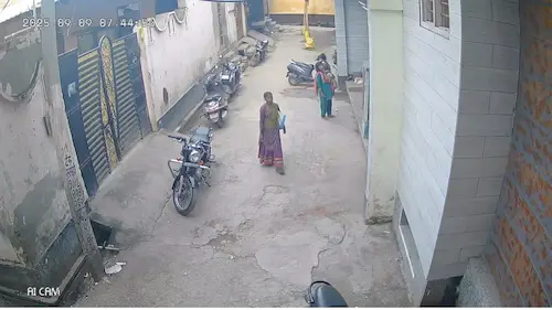 Uttar Pradesh : गाजियाबाद में दिनदहाड़े चोरी