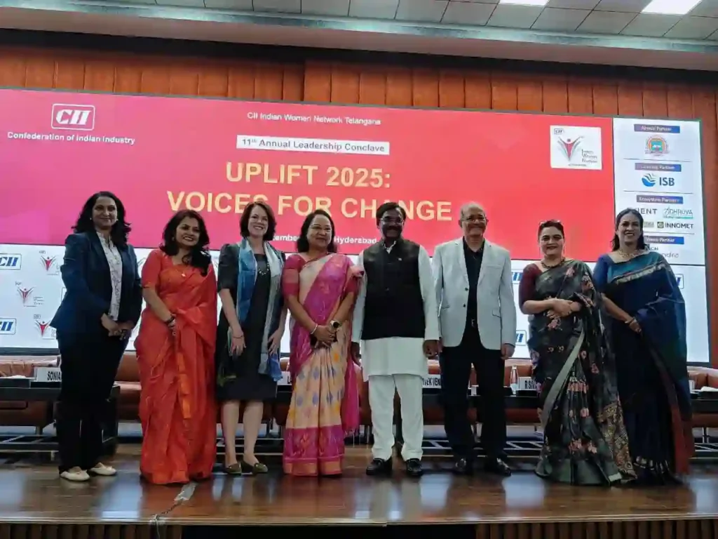 Mahila Shakti : सरकार महिलाओं के लिए उद्यमी बनने के अवसर पैदा कर रही है: विवेक