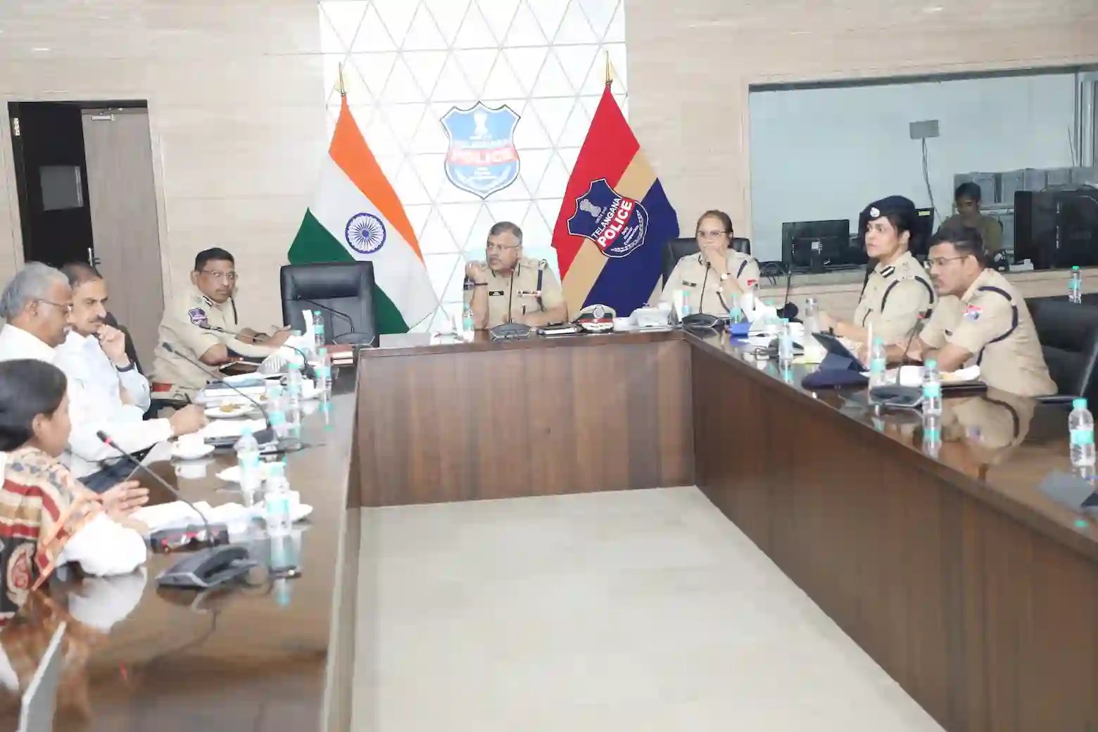 नशीले पदार्थो की तस्करी पर अंकुश लगाने पर चर्चा हुई