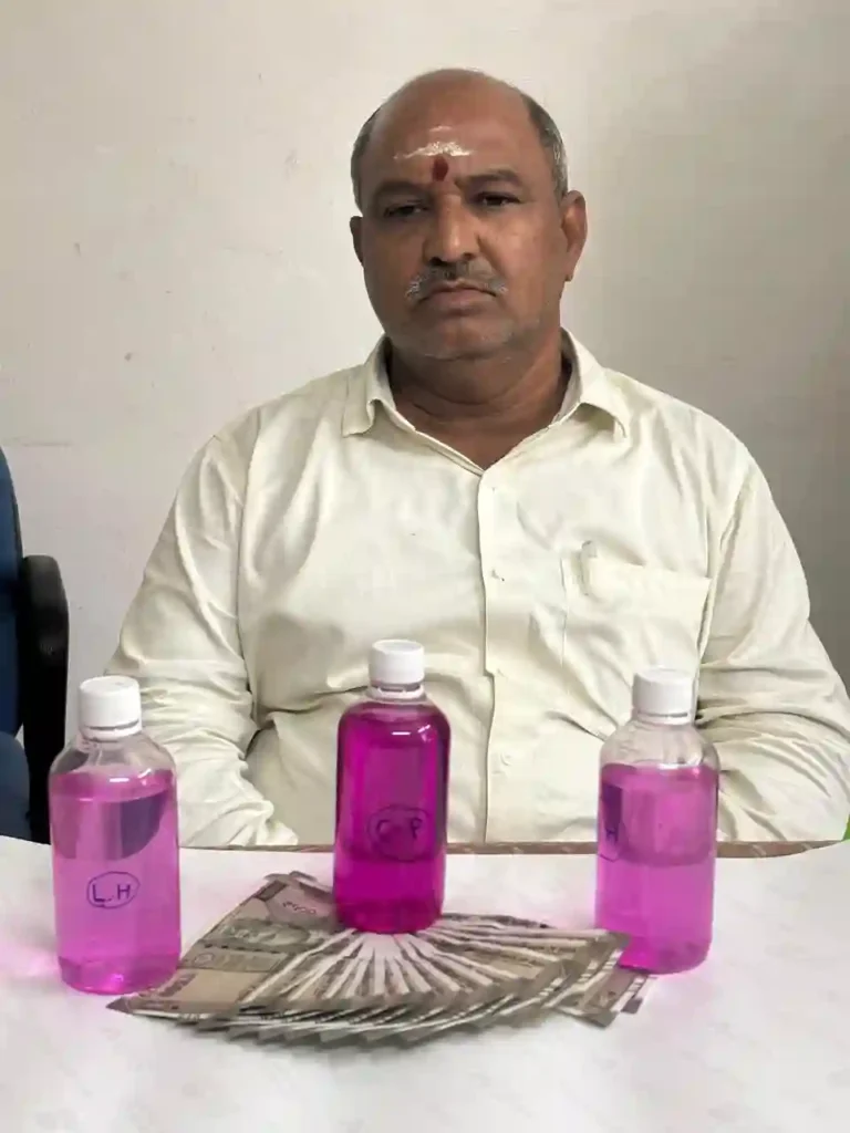 News Hindi : एसीबी ने रिश्वत लेने वाले साइट इंजीनियर को पकड़ा
