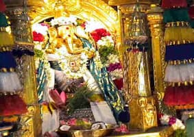 National : देश-विदेश से श्रद्धालु पहुँचे मनकुला विनायागर मंदिर