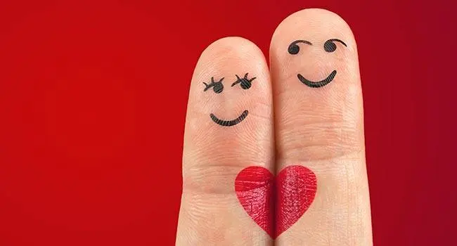 Trend: अगर लड़की ये 4 बातें करती है, तो पक्का है कि उसने आपसे दिल लगा लिया है