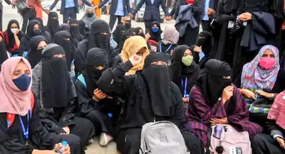 International : ईरान में हिजाब कानून पर रोक