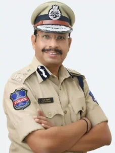 News Hindi : तबादला एक्सप्रेस ने पकड़ी रफ्तार, वीसी सज्जनार बने हैदराबाद के नए सीपी