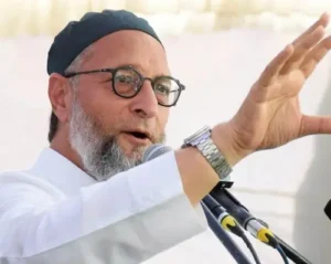 Latest Hindi News : हम जीतने के लिए लड़ेंगे, RJD से गठबंधन नहीं : ओवैसी