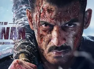 Latest Hindi News : फिल्म के कैरेक्टर वाले लुक में दिखे थे सलमान, एयरपोर्ट पर हुए स्पॉट
