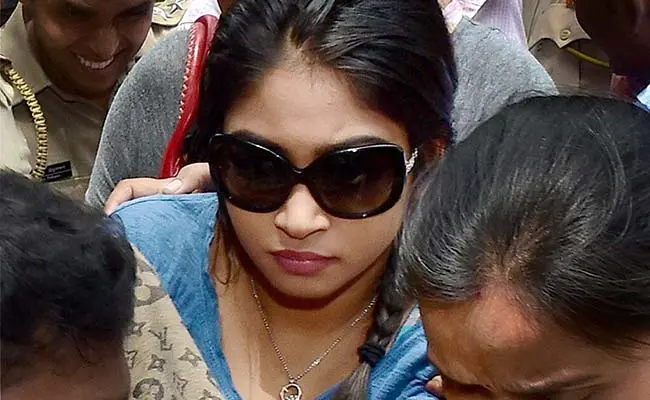 Indrani Mukherjee: बेटी विधि मुखर्जी के बयानों ने खोले राज