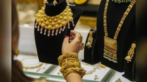 सोने-चांदी के दामों में उछाल