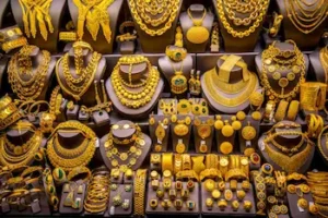 Breaking News: Gold: सोना ₹1.20 लाख के ऐतिहासिक स्तर पर